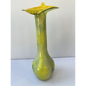 Vintage Yellow Green Hand Blown Art Glass Jack in the Pulpit Bud Vase